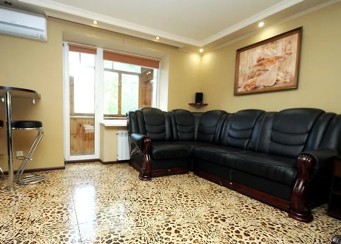 Pechersk Apartment In Kiev Center